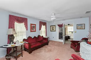 102 Carriage Hill Ct, Columbus, NJ 08022 - Photo 11