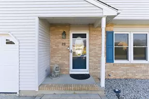 28 Bayberry Ct, Howell Township, NJ 07731 - Photo 3