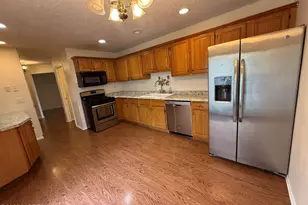 27 Barn Swallow Blvd, Marlboro Township, NJ 07746 - Photo 5