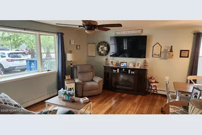 105 Menlow Court, Toms River Township, NJ 08755 - Photo 7