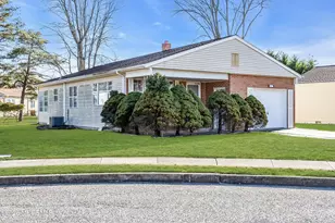 47 Normanton Ct, Toms River Township, NJ 08757 - Photo 5