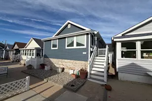 7 Brunswick Pl, Point Pleasant Beach, NJ 08742 - Photo 1