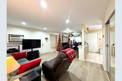 111 Amberly Drive #H, Manalapan Township, NJ 07726 - Photo 3