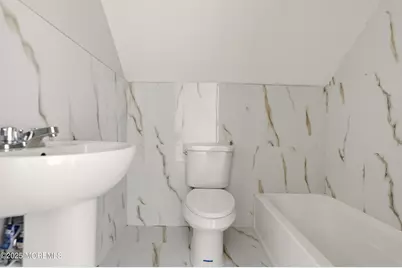 22 Oak Ridge Parkway, Toms River Township, NJ 08755 - Photo 13