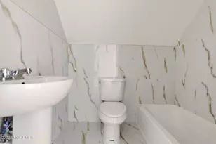 22 Oak Ridge Pkwy, Toms River Township, NJ 08755 - Photo 13