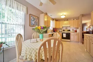 81 Pagoda Ln, Freehold, NJ 07728 - Photo 5