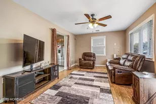 207 Delaware Ave, Cliffwood, NJ 07735 - Photo 5