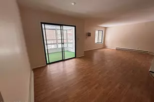 171 Amberly Dr, Manalapan Township, NJ 07726 - Photo 5