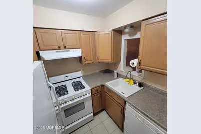 213 Main Street #4, Keansburg, NJ 07734 - Photo 5