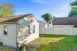 250 Brookside Ave, Laurence Harbor, NJ 08879 - Photo 11