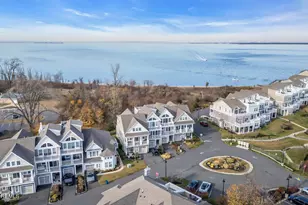 24 Lighthouse Point Rd, Highlands, NJ 07732 - Photo 1