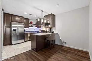 359 W Wycoff Way W, East Brunswick Township, NJ 08816 - Photo 7