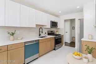 30 Russell St, Toms River Township, NJ 08753 - Photo 5