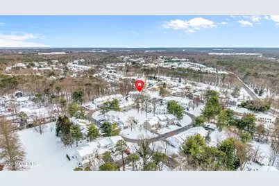 33 S Pointe Circle, Tinton Falls, NJ 07753 - Photo 27