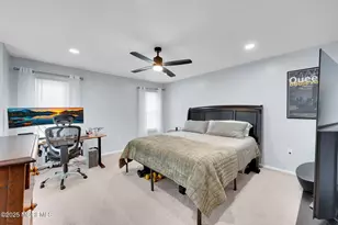 33 S Pointe Cir, Tinton Falls, NJ 07753 - Photo 15