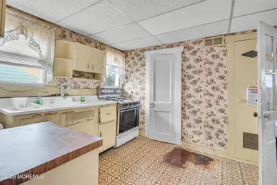 1812 Fernwood Road #2, Belmar, NJ 07719 - Photo 13