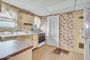 1812 Fernwood Rd, Belmar, NJ 07719 - Photo 13