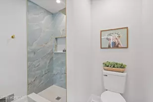 28 Tulip Ct, Howell Township, NJ 07731 - Photo 17