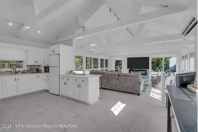 373 W Park Avenue, Oakhurst, NJ 07755 - Photo 9