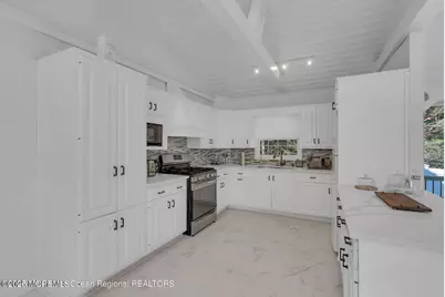 373 W Park Avenue, Oakhurst, NJ 07755 - Photo 7