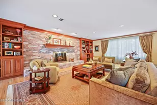 4 Forest Ct, Morganville, NJ 07751 - Photo 9