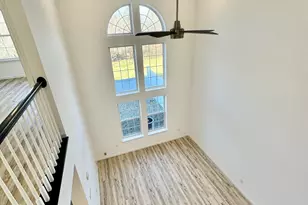 51 Picket Pl, Freehold, NJ 07728 - Photo 17