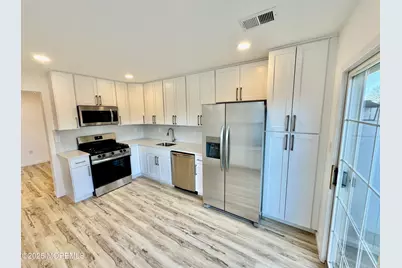 51 Picket Place, Freehold, NJ 07728 - Photo 11