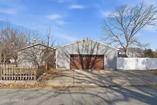 1000 Bismarck St, Manchester Township, NJ 08759 - Photo 25