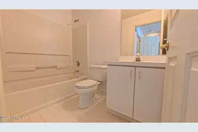 13 Madison Court, Tinton Falls, NJ 07712 - Photo 7