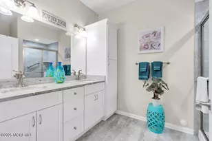 17 Green Tree Cir, Hazlet Township, NJ 07730 - Photo 15