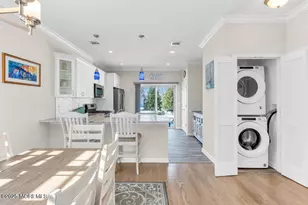 17 Green Tree Cir, Hazlet Township, NJ 07730 - Photo 9