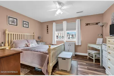 27-2 Florence Tollgate Apts Place #2, Florence, NJ 08518 - Photo 15