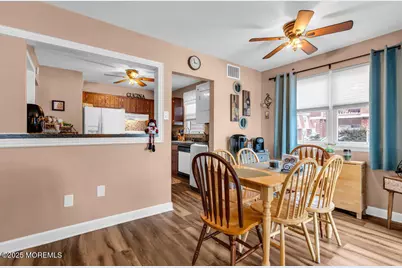 27-2 Florence Tollgate Apts Place #2, Florence, NJ 08518 - Photo 5