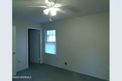 23 Datchet Close #1000, Freehold, NJ 07728 - Photo 11