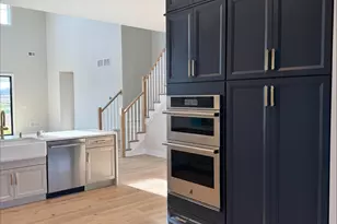 47 Sofia Dr, Manalapan Township, NJ 07726 - Photo 9