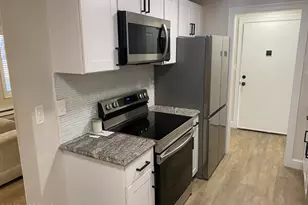 160 Cross Slope Ct, Manalapan Township, NJ 07726 - Photo 3