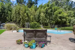 1042 Maxim Southard Rd, Howell Township, NJ 07731 - Photo 43