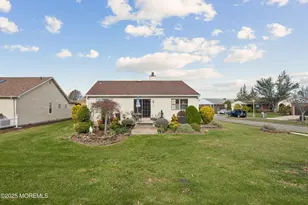 1 Suffolk Way, Marlboro Township, NJ 07746 - Photo 27