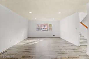 12 Lone Star Ln, Manalapan Township, NJ 07726 - Photo 7