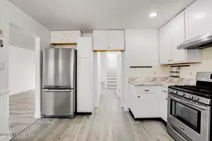 12 Lone Star Ln, Manalapan Township, NJ 07726 - Photo 11