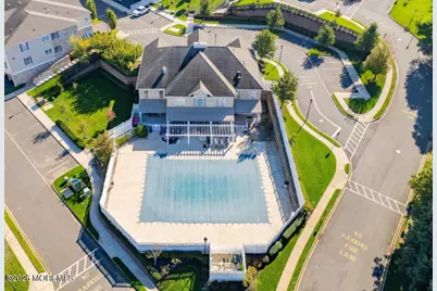 112 Regency Court, Morganville, NJ 07751 - Photo 5