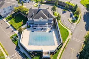 112 Regency Ct, Morganville, NJ 07751 - Photo 5