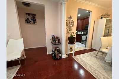 112 Regency Court, Morganville, NJ 07751 - Photo 9