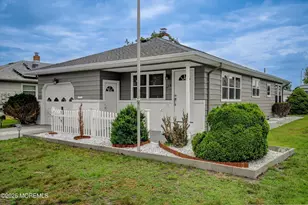 426 Saint Thomas Dr N, Toms River Township, NJ 08757 - Photo 5