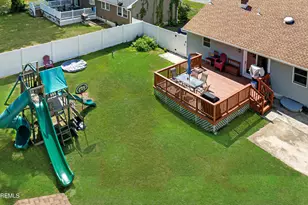 573 Sumner Ave, Belford, NJ 07718 - Photo 15