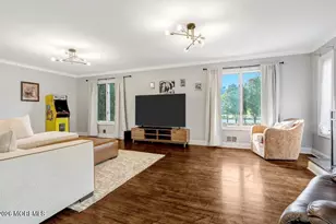 28 Musket Ln, Eatontown, NJ 07724 - Photo 9