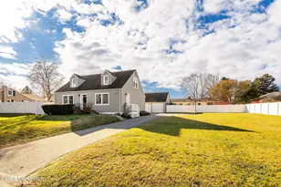 2705 Grant St, Wall Township, NJ 07719 - Photo 3