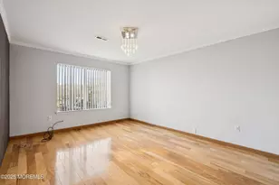 36 Farnham Square, Sayreville, NJ 08859 - Photo 21