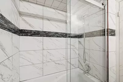 36 Farnham Square, Sayreville, NJ 08859 - Photo 23