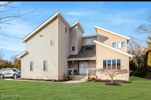 28 Musket Ln, Eatontown, NJ 07724 - Photo 1